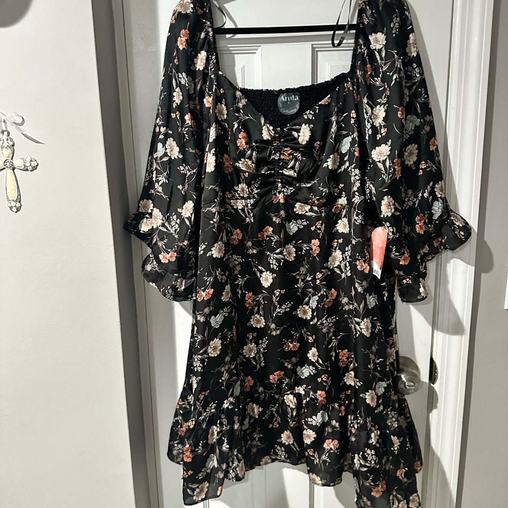 ARULA Black Floral Long Sleeve Dress